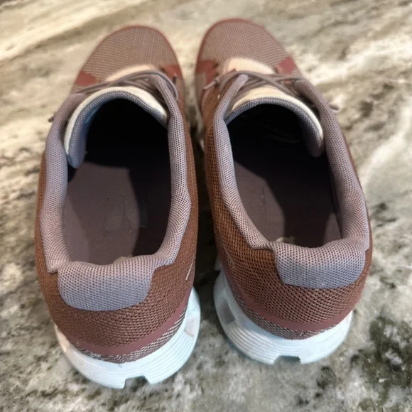 Cloud 5 - Picture 4 of 4